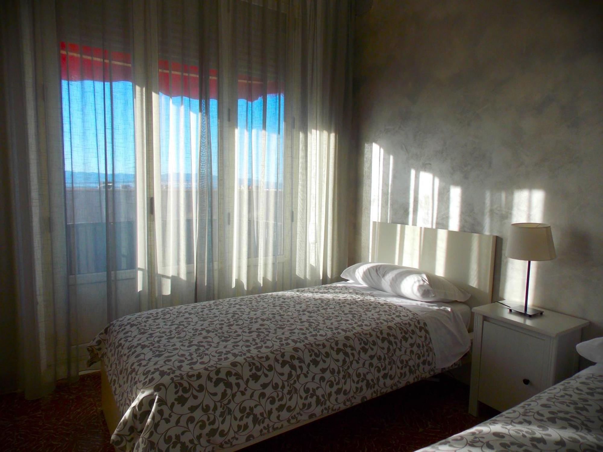 Central House Reggio di Calabria Buitenkant foto