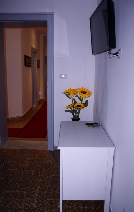 Central House Reggio di Calabria Buitenkant foto